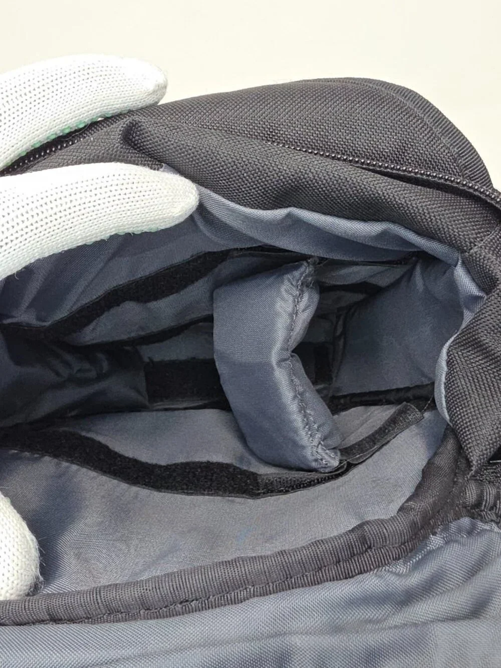 Tamrac Velocity 6X 5766 Crossbody Camera Bag Sling Black Gray Adjustable